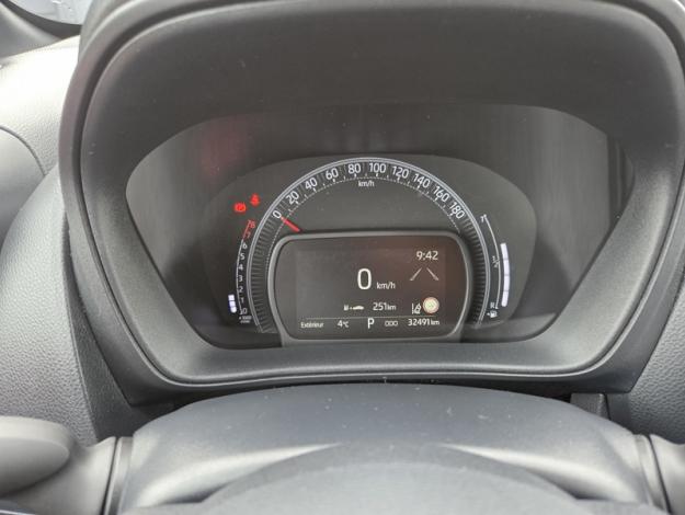 TOYOTA Aygo X 1.0 VVT-i 72 Design   