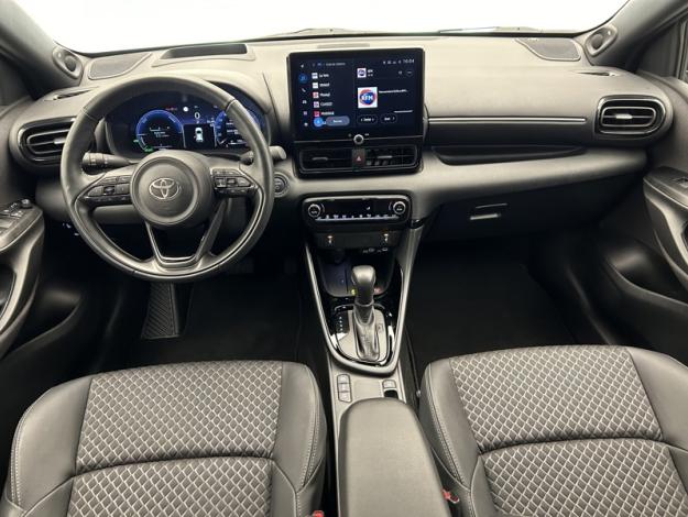 TOYOTA Yaris 116h Collection  