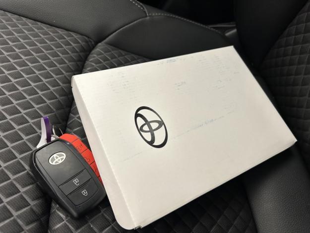 TOYOTA Yaris 116h Collection  