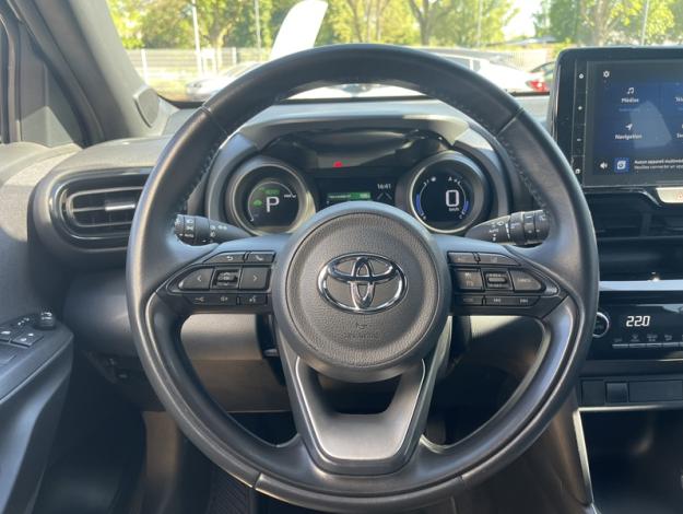 TOYOTA Yaris Cross 116h Design   