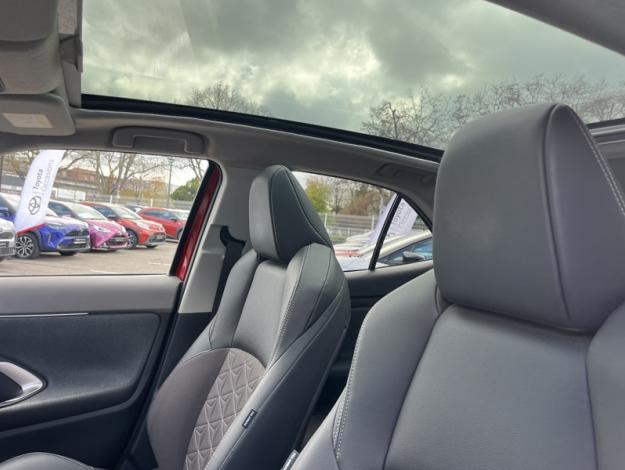 TOYOTA Yaris Cross 116h Collection pano tech   