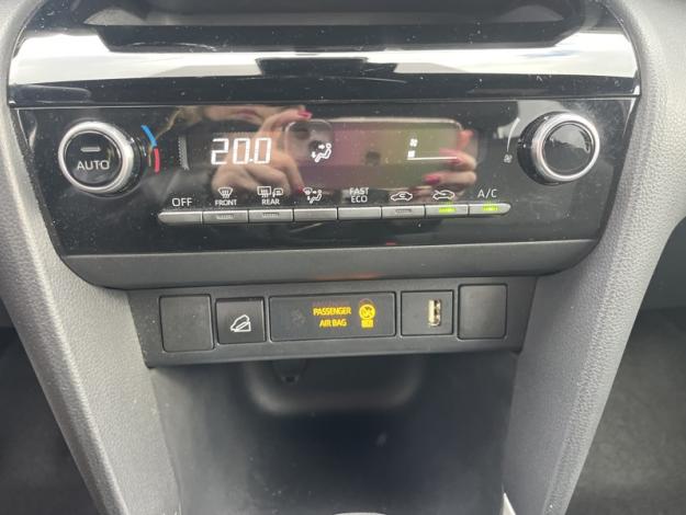 TOYOTA Yaris Cross 116h Design   