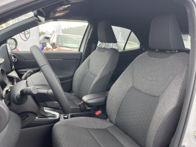TOYOTA Yaris Cross 116h Design   