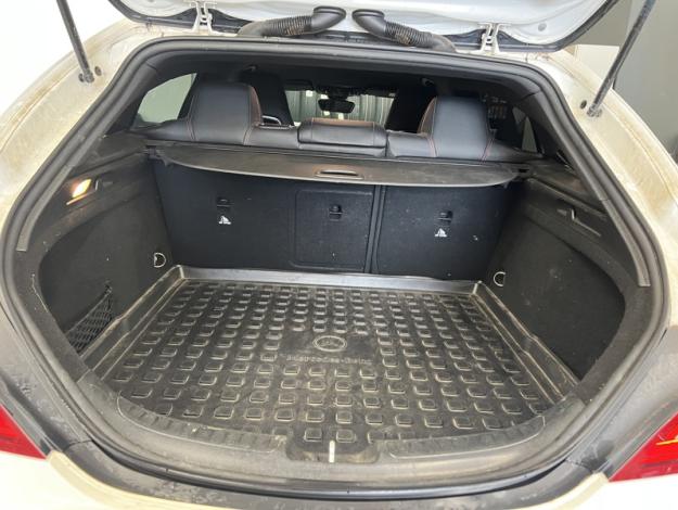 MERCEDES-BENZ CLA-Klasse CLA 180 Shooting Brake