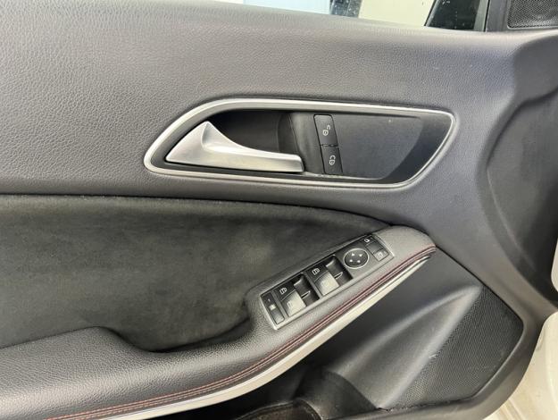 MERCEDES-BENZ CLA-Klasse CLA 180 Shooting Brake