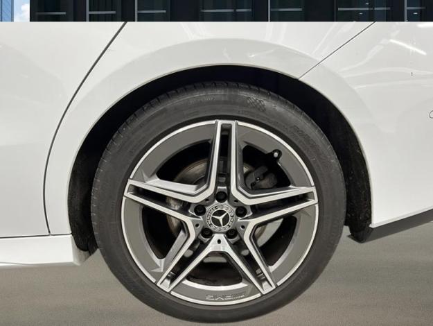 MERCEDES-BENZ CLA-Klasse CLA 180 d Shooting Brake