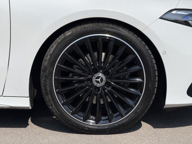 MERCEDES-BENZ Classe A 180 d Berline AMG Line  