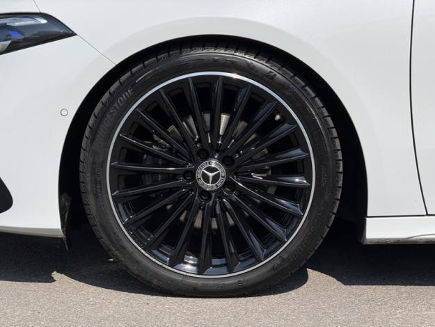 MERCEDES-BENZ Classe A 180 d Berline AMG Line  