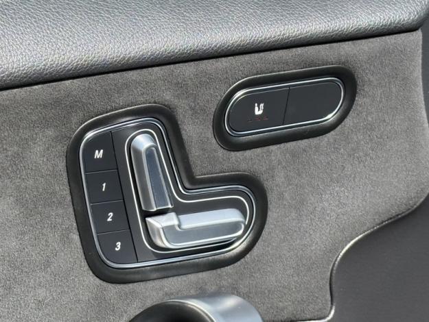 MERCEDES-BENZ Classe A 180 d Berline AMG Line  