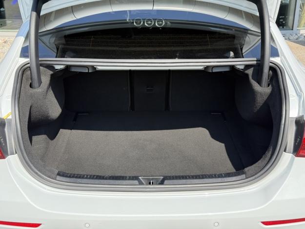 MERCEDES-BENZ Classe A 180 d Berline AMG Line  