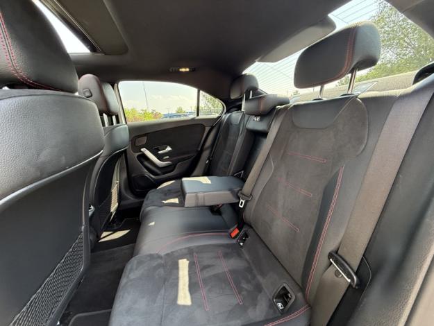 MERCEDES-BENZ Classe A 180 d Berline AMG Line  