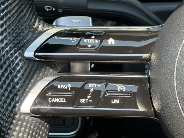 MERCEDES-BENZ Classe A 180 d Berline AMG Line  