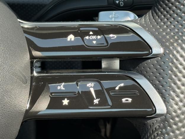 MERCEDES-BENZ Classe A 180 d Berline AMG Line  