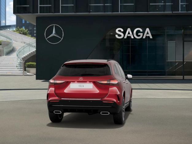 MERCEDES-BENZ GLA 200 d AMG Line  GLA 200 d AMG Line