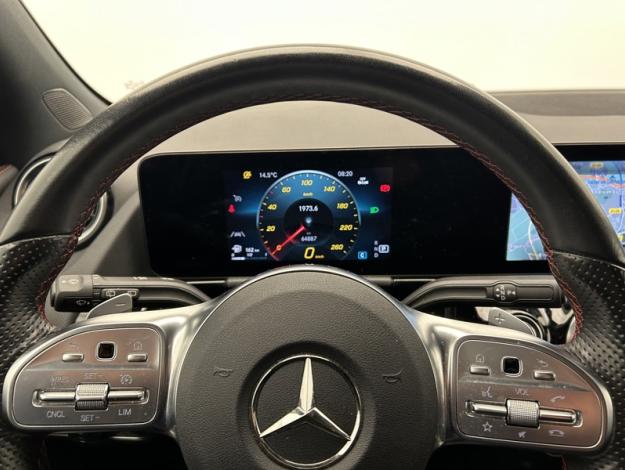 MERCEDES-BENZ GLA 200 d AMG Line  