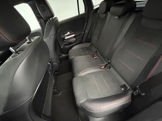 MERCEDES-BENZ GLA 200 d AMG Line  