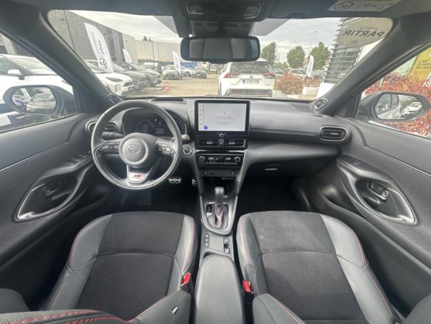 TOYOTA Yaris Cross 130H Gr Sport techno  