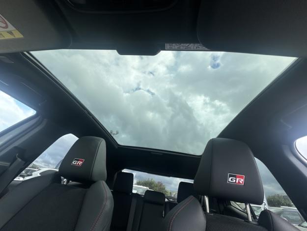 TOYOTA Yaris Cross 130H Gr Sport techno  
