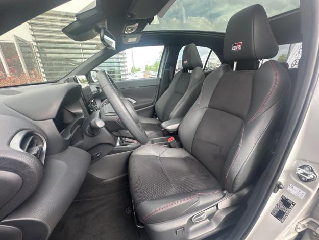 TOYOTA Yaris Cross 130H Gr Sport techno  
