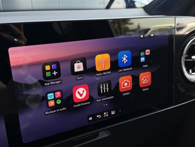 MERCEDES-BENZ GLB 250+ avec technologie EQ Limited Edition  GLB 250+ avec technologie EQ Limited Edition