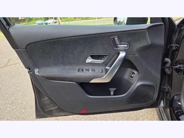 MERCEDES-BENZ Classe A 250 e Hybrid EQ Berline AMG Line  Classe A 250 e Berline AMG Line