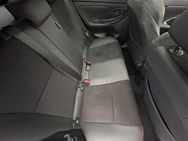 TOYOTA Yaris Cross 1.5 130H GR SPORT    TOIT PANO PACK TECHNO 