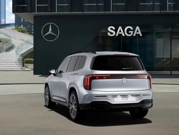 MERCEDES-BENZ GLB 180  GLB 180  140 Years Edition 
