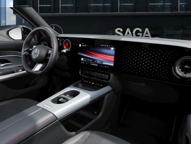 MERCEDES-BENZ GLB 180  GLB 180  140 Years Edition 