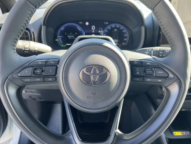 TOYOTA Yaris YARIS HYBRIDE 130cv COLLEC TECHNO MY26  YARIS HYBRIDE 130cv COLLEC TECHNO MY26