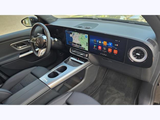 MERCEDES-BENZ GLB 250+ avec technologie EQ Limited Edition  GLB 250+ avec technologie EQ Limited Edition