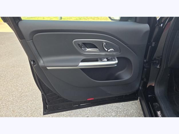 MERCEDES-BENZ GLB 250+ avec technologie EQ Limited Edition  GLB 250+ avec technologie EQ Limited Edition