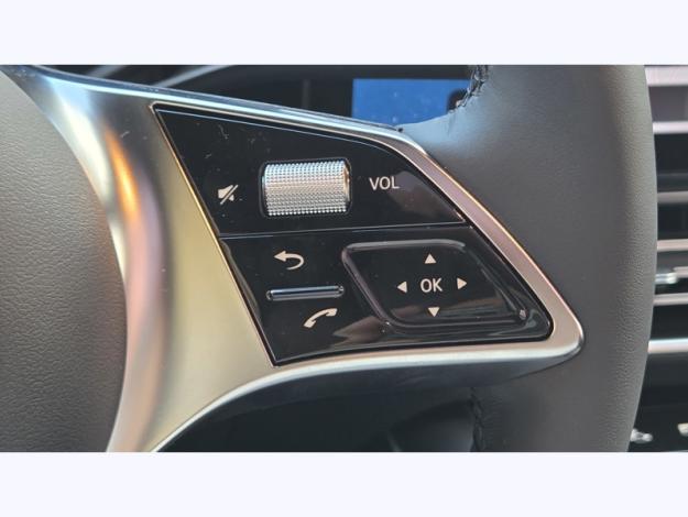 MERCEDES-BENZ GLB 250+ avec technologie EQ Limited Edition  GLB 250+ avec technologie EQ Limited Edition