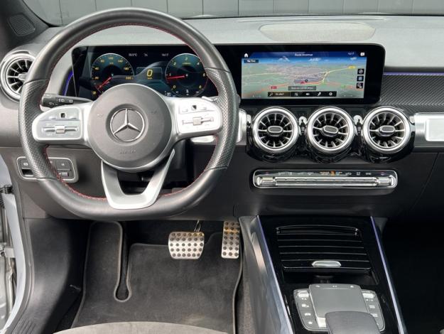 MERCEDES-BENZ GLB 200 d AMG Line  