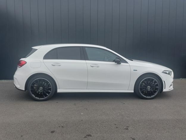 MERCEDES-BENZ Classe A 250 e AMG Line  