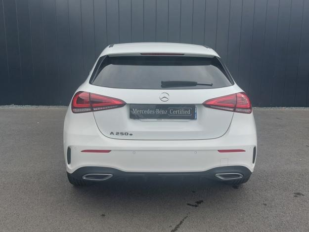 MERCEDES-BENZ Classe A 250 e AMG Line  