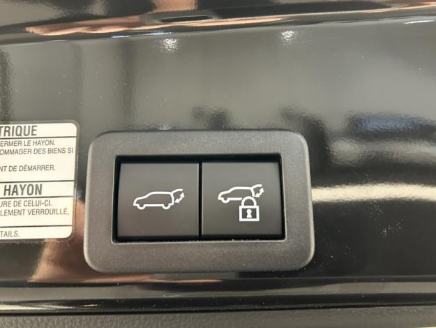 TOYOTA Yaris Cross 1.5 130H PREMIERE   