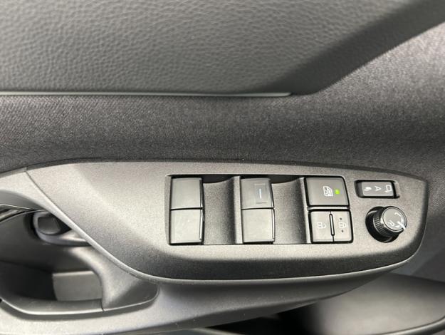 TOYOTA Yaris Cross 1.5 130H PREMIERE   