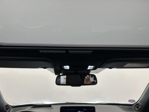 TOYOTA Yaris Cross 1.5 130H PREMIERE   
