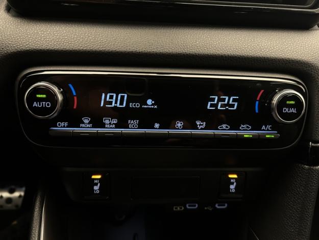 TOYOTA Yaris 130h GR SPORT  