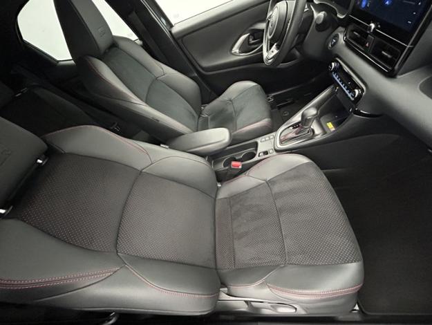 TOYOTA Yaris 130h GR SPORT  