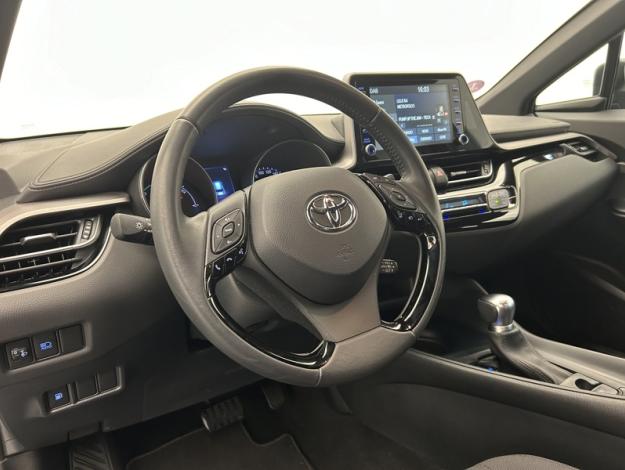 TOYOTA C-HR 1.8 Hybride 122 Dynamic   