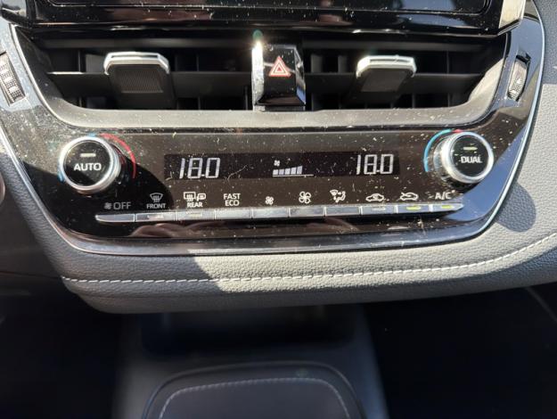 TOYOTA Corolla Hybride 122h Design  