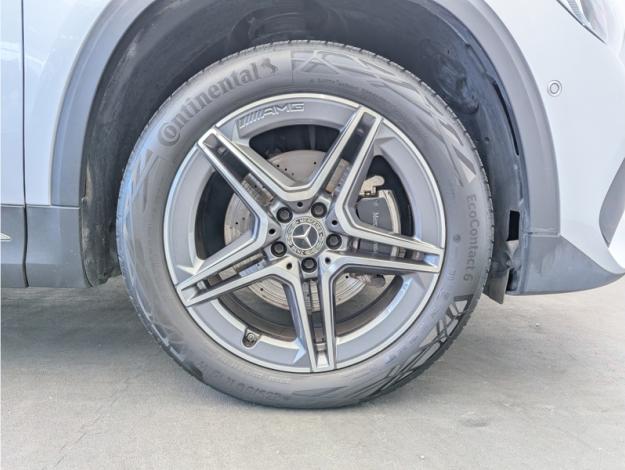 MERCEDES-BENZ GLA 250 e AMG Line  GLA 250 e AMG Line