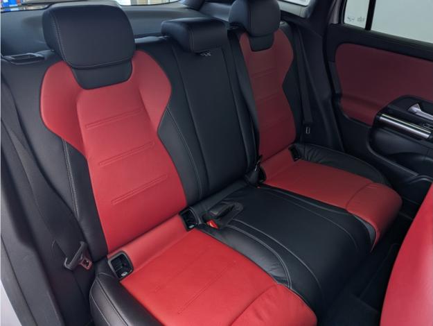 MERCEDES-BENZ GLA 250 e AMG Line  GLA 250 e AMG Line