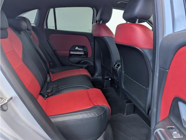 MERCEDES-BENZ GLA 250 e AMG Line  GLA 250 e AMG Line