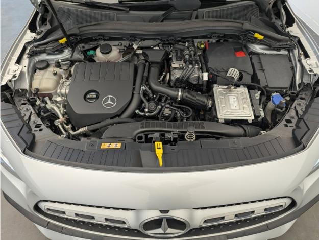 MERCEDES-BENZ GLA 250 e AMG Line  GLA 250 e AMG Line
