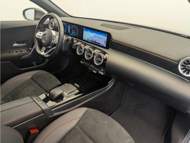 MERCEDES-BENZ Classe A 250 e AMG Line  