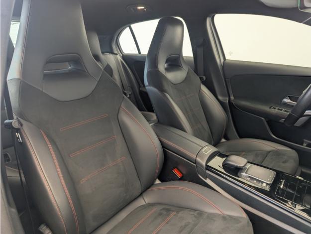 MERCEDES-BENZ Classe A 250 e AMG Line  