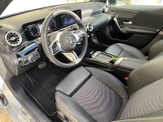 MERCEDES-BENZ Classe A 180 Progressive Line  