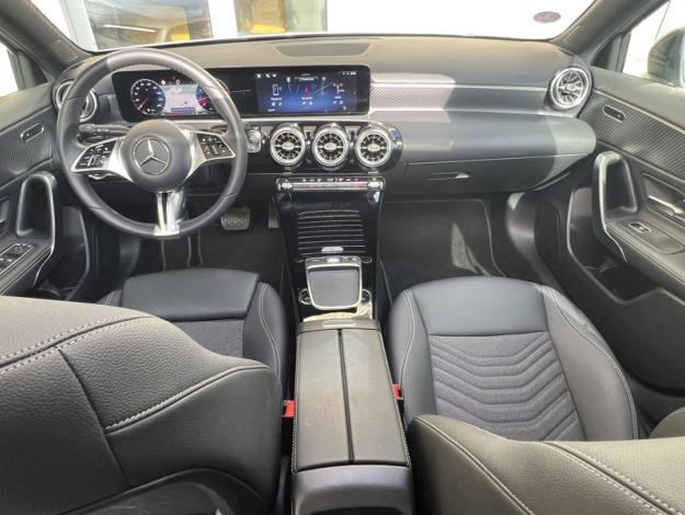 MERCEDES-BENZ Classe A 180 Progressive Line  